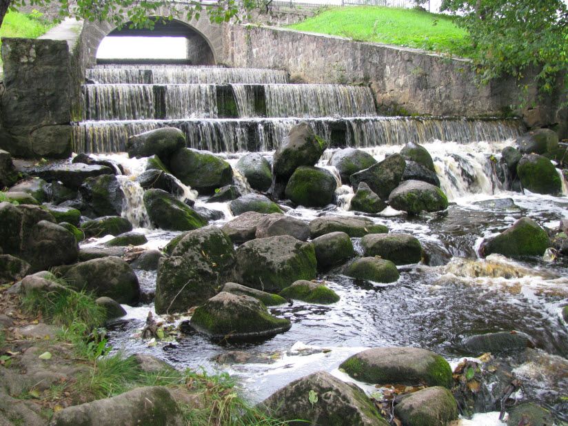 Водопад на реке Караста