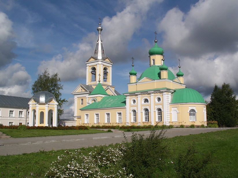 Введено-Оятский женский монастырь