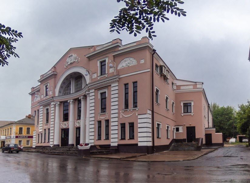 Драматический театр