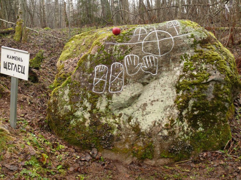 Камень Щеглец