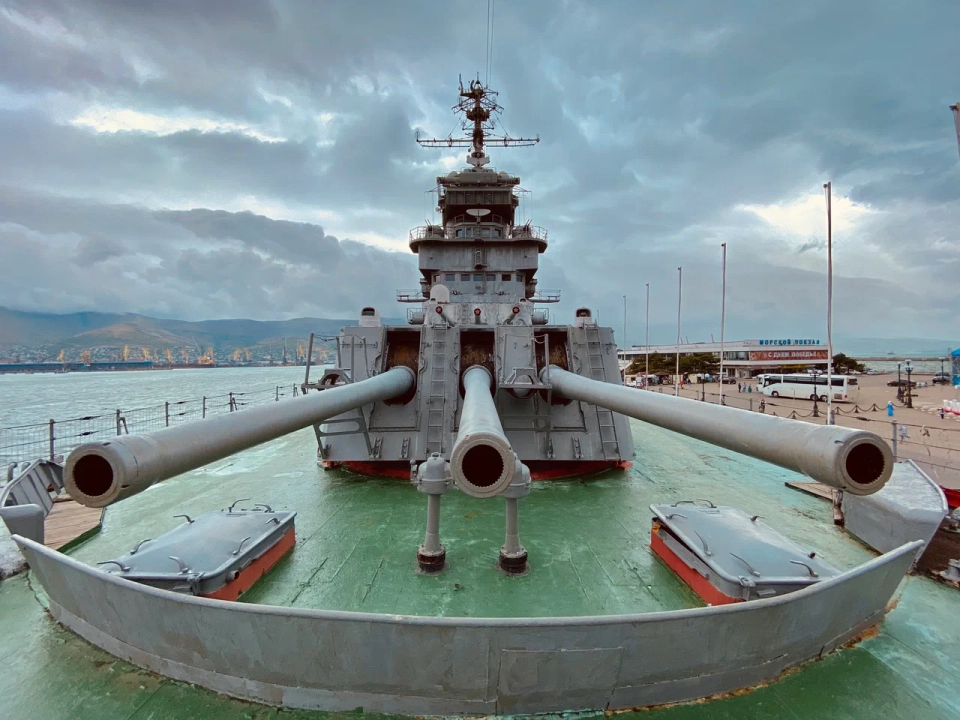 Музей-крейсер «Михаил Кутузов»