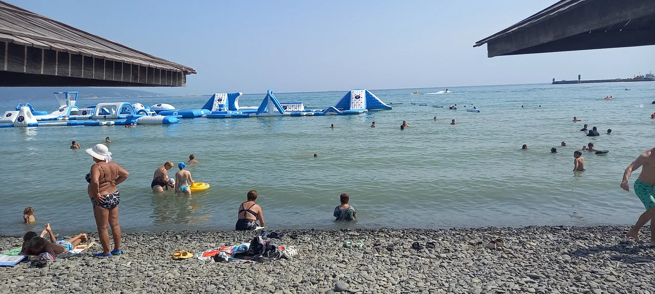 Водный парк на пляже «Алексино»