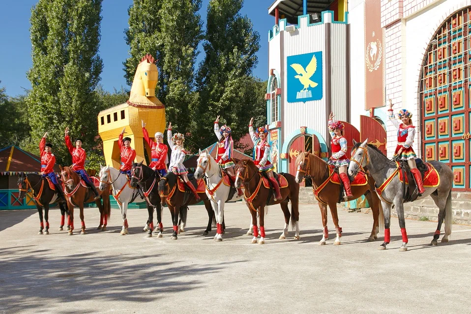 Конный театр