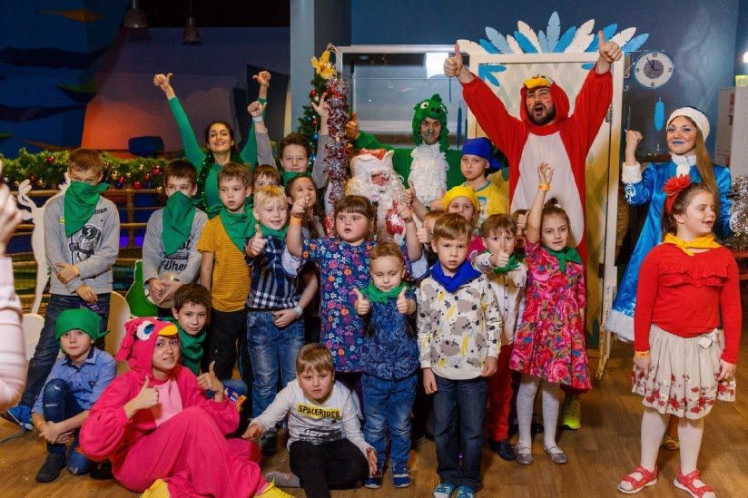 Новогодние программы для детей в «Angry Birds Activity Park»