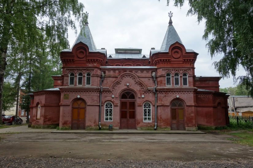 Здание народного театра