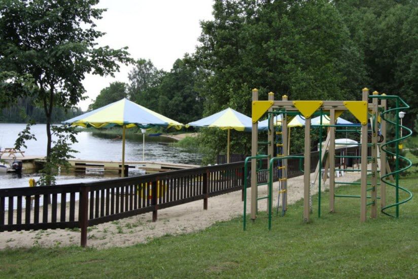 Пляж базы отдыха «Ладья»