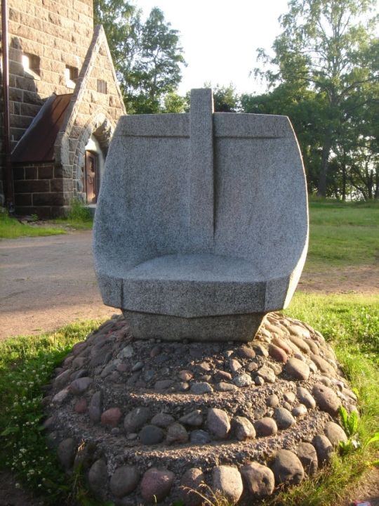 Памятник «Парус и Крест»