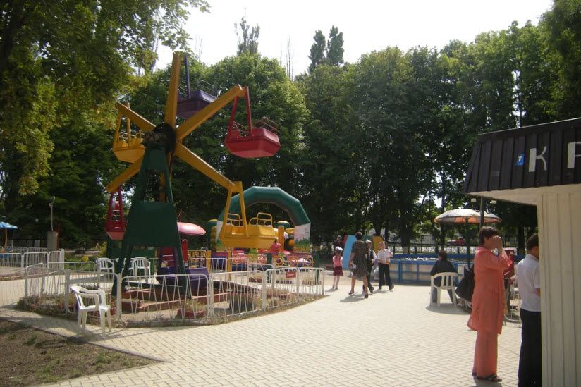 Парк аттракционов