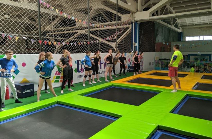 Спортивно-развлекательный центр «Нити-Арена»