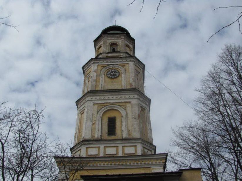 Колокольня Крестовоздвиженской церкви