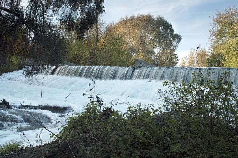 Водопад на реке Листвянке