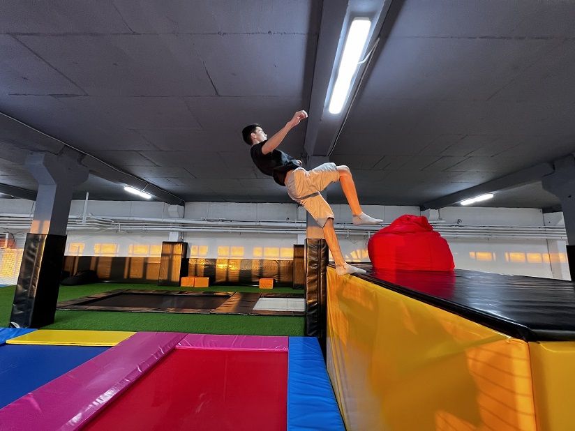 Батутный центр «Космос»