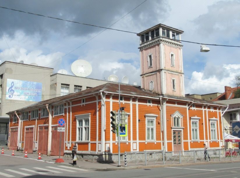 Пожарное депо с каланчой