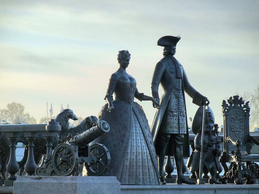 Скульптура «Царская прогулка»