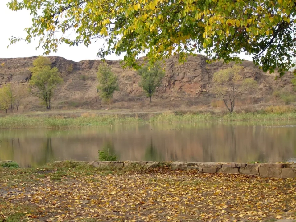 Скелеватая скала