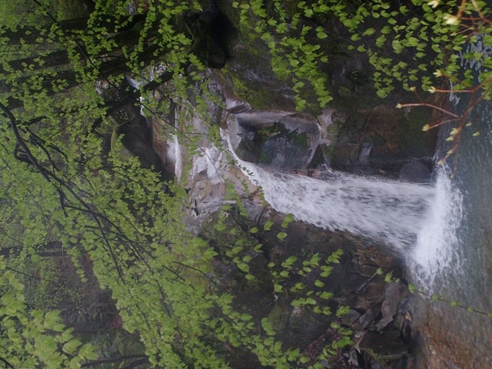 Водопад Мельничный на притоке Папай