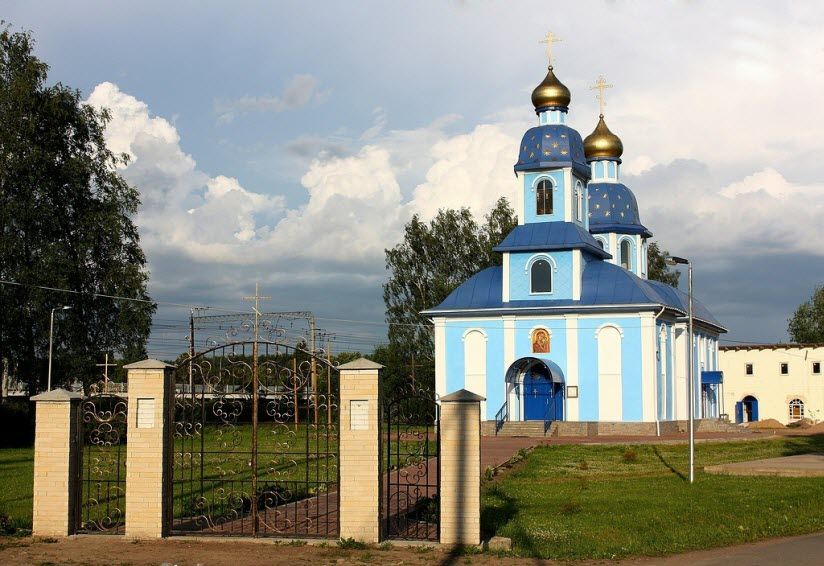 Церковь Казанской Иконы Божьей Матери в Ушаках