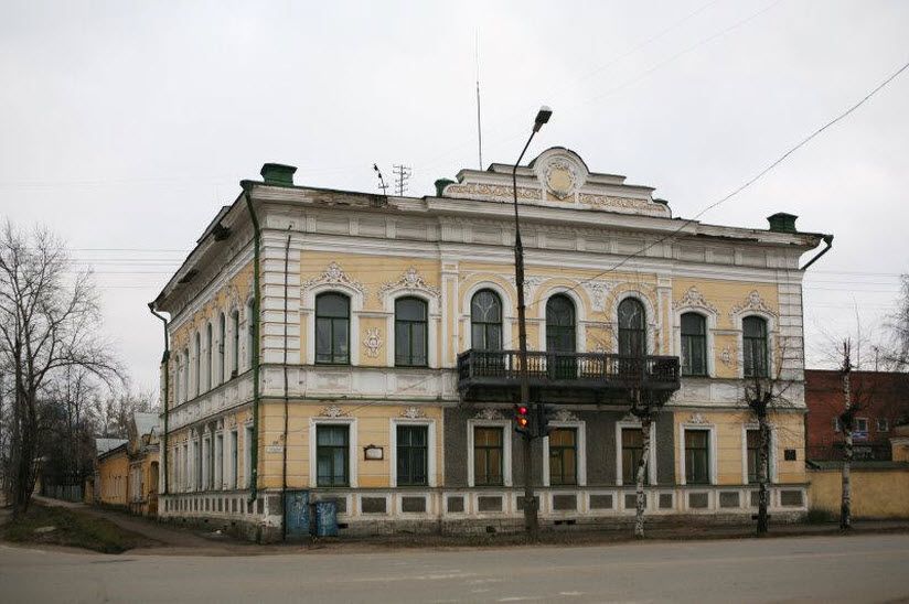 Дом Истоминых