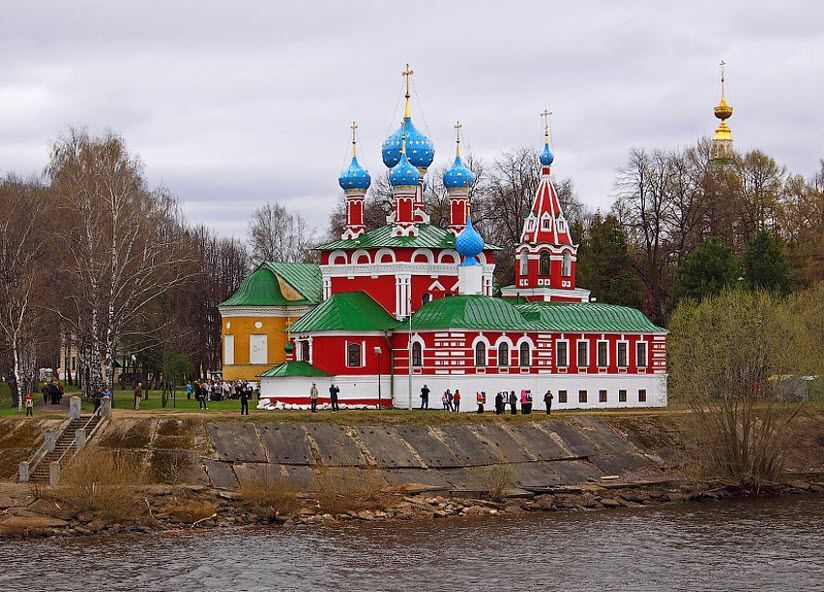 Храм Дмитрия на Крови