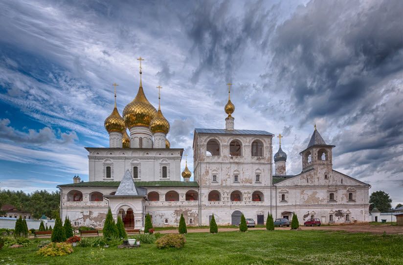 Воскресенский монастырь