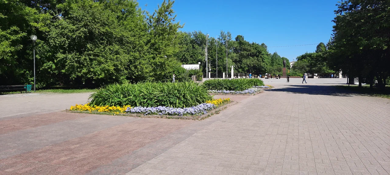 Сквер металлургов