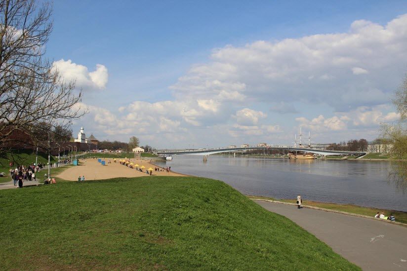 Софийская набережная