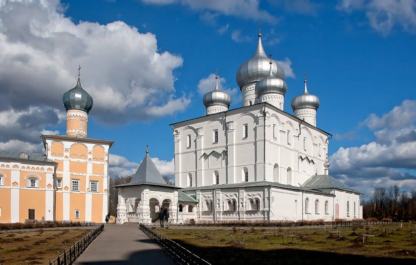 Варлаамо-Хутынский Спасо-Преображенский монастырь
