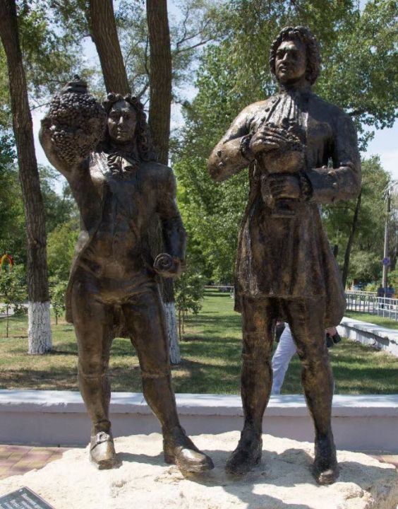 Памятник дружбы Петра Первого и Дмитрия Кантемира