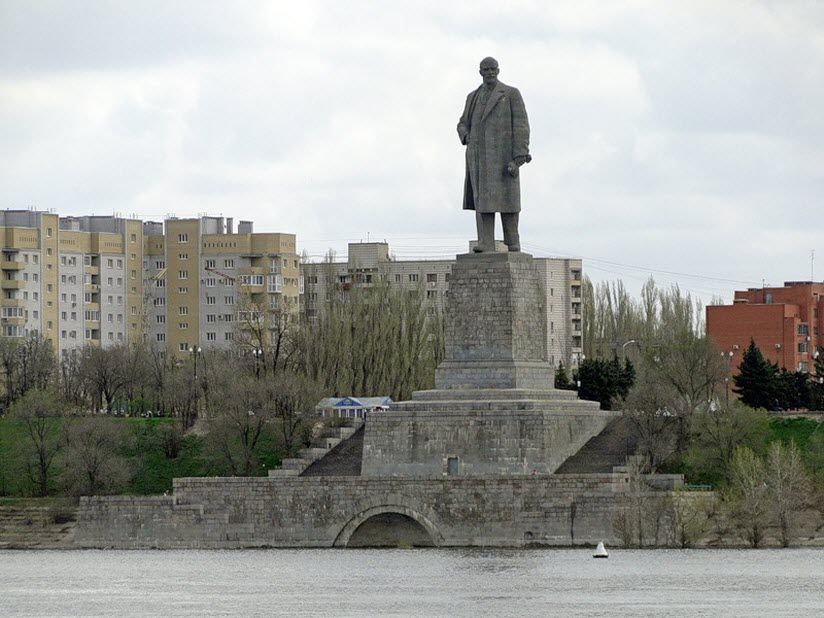 памятник Ленину