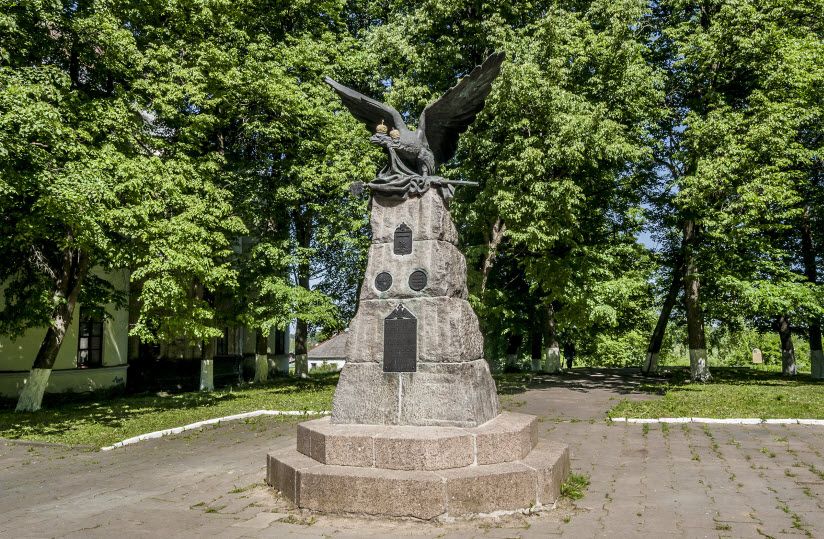 Памятник «Доблестным предкам»