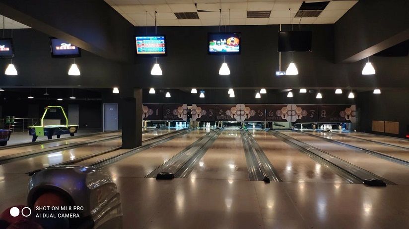 Боулинг-клуб Bowler