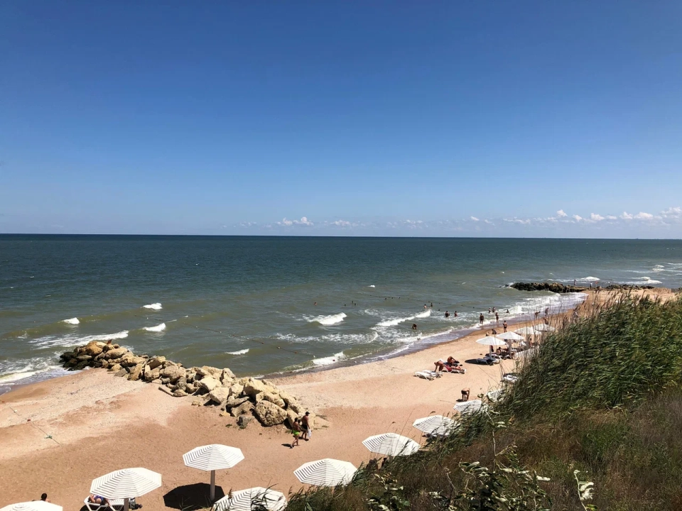 Пляж у вулкана Тиздар