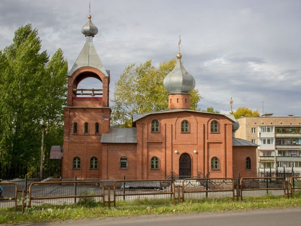Крестовоздвиженский храм