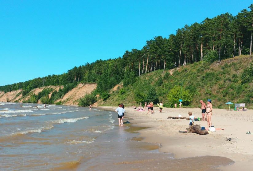Пляж Алые паруса