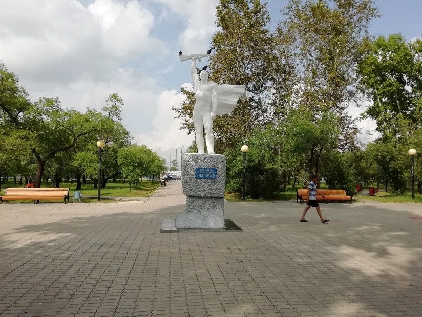 Монумент воину-освободителю