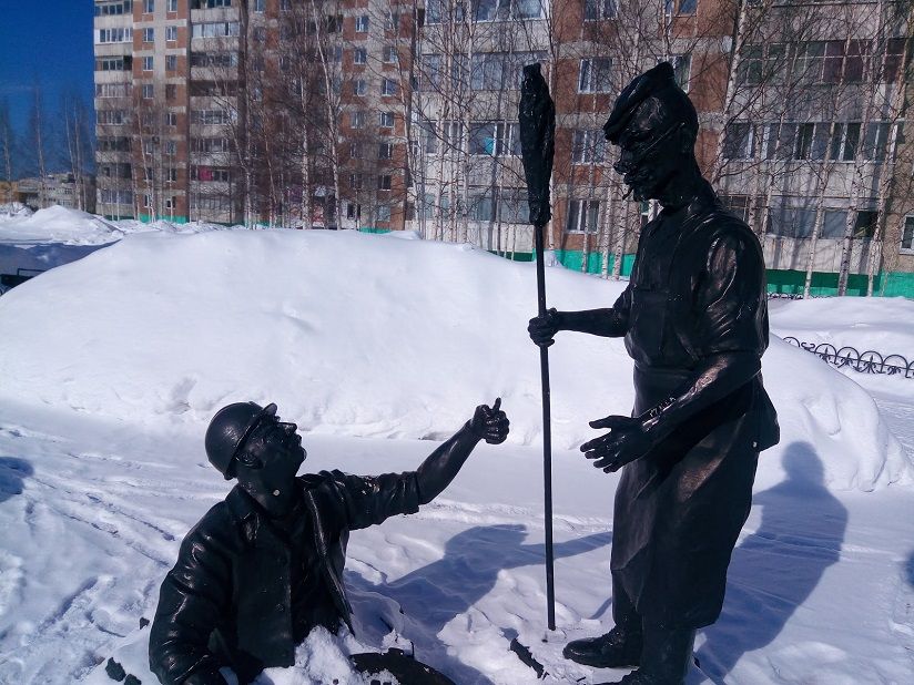 Скульптура «Дворник и сантехник»