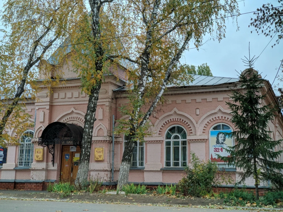 Бывшее духовное училище