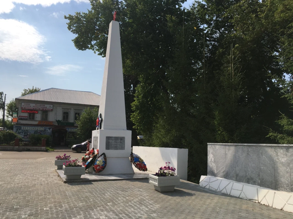 Памятник Погибшим воинам
