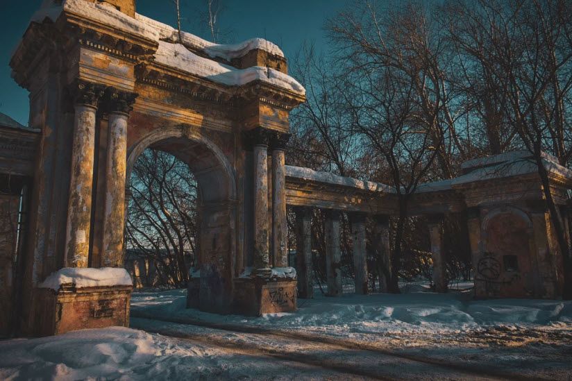 Ворота бывшего стадиона