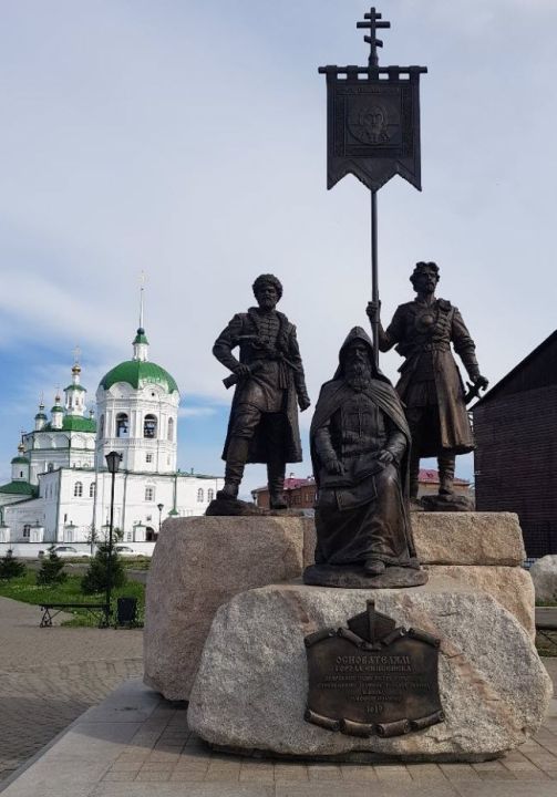 Памятник Основателям Енисейска
