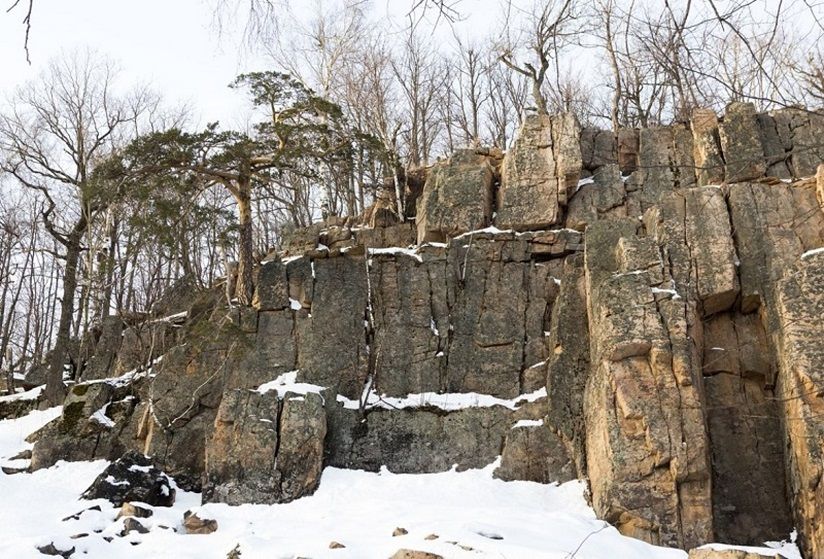 Красные скалы