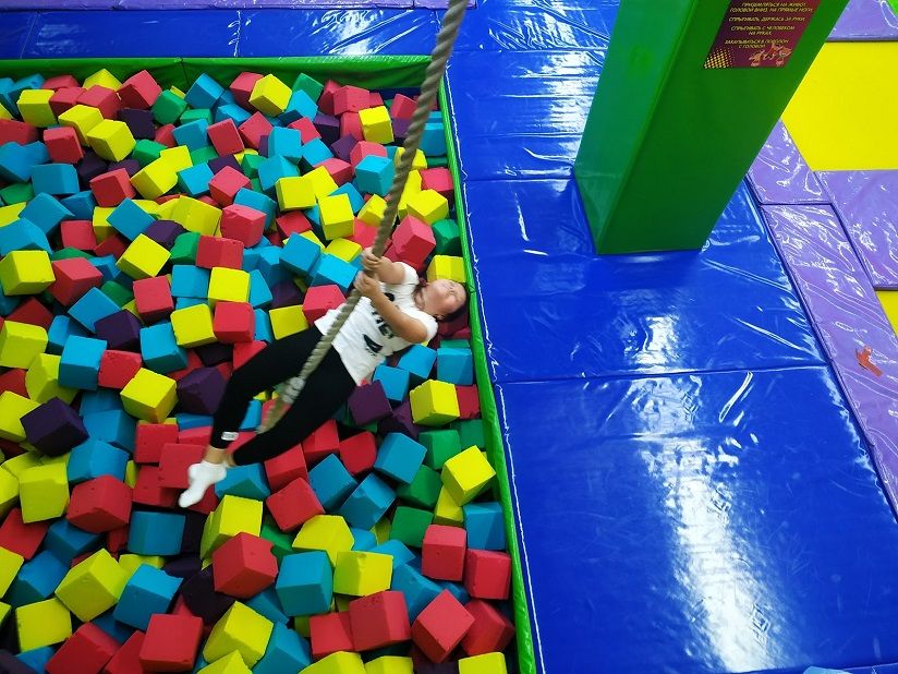 Батутный центр «ТутБатут»