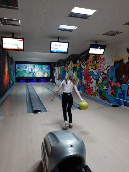 Боулинг-клуб «STRIKE»