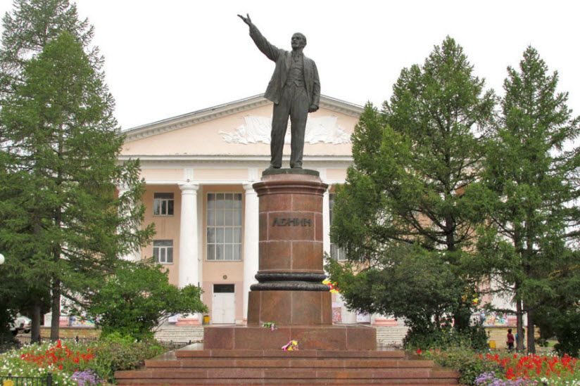 Памятник В.И. Ленину