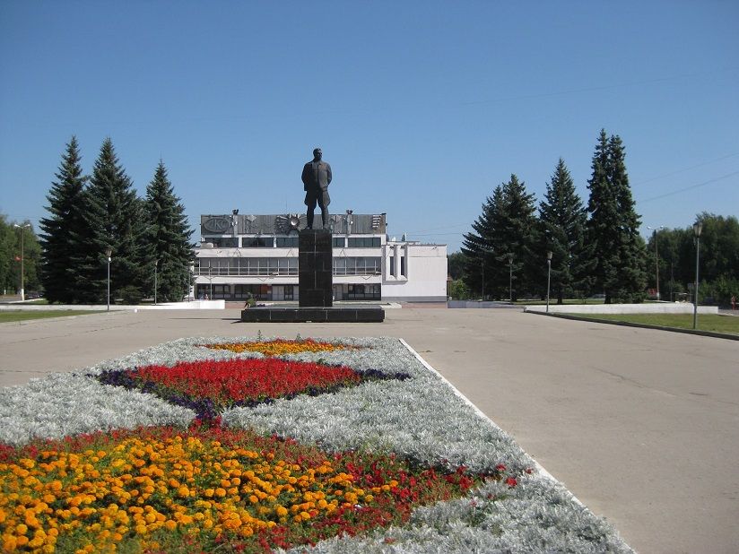 Памятник В.П. Чкалову