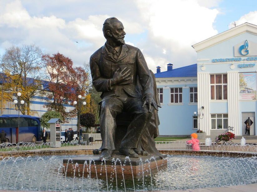 Памятник Петру Чайковскому