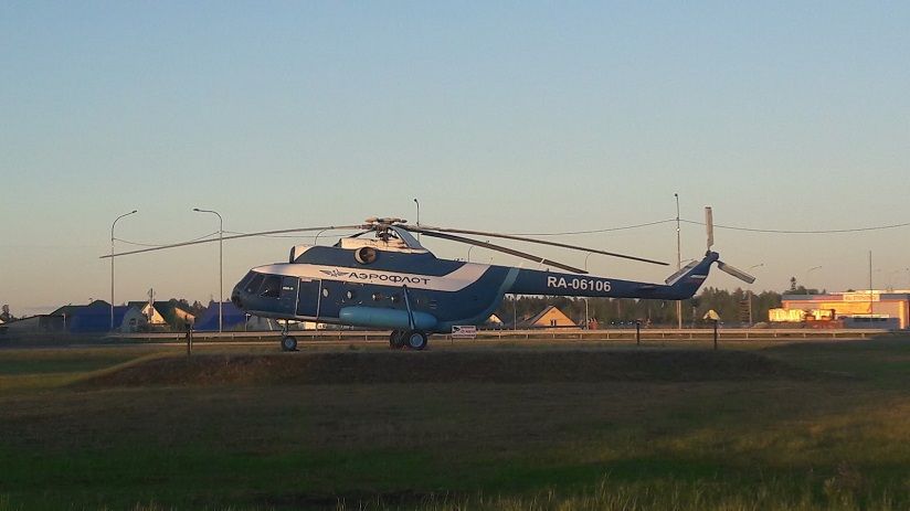 Памятник-вертолет Ми-8
