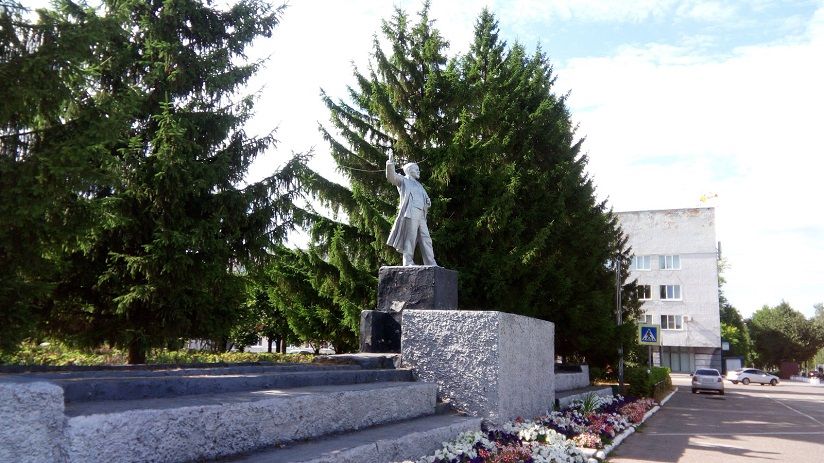Памятник В.И. Ленину