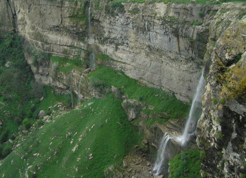 Водопад у села Герхмахи