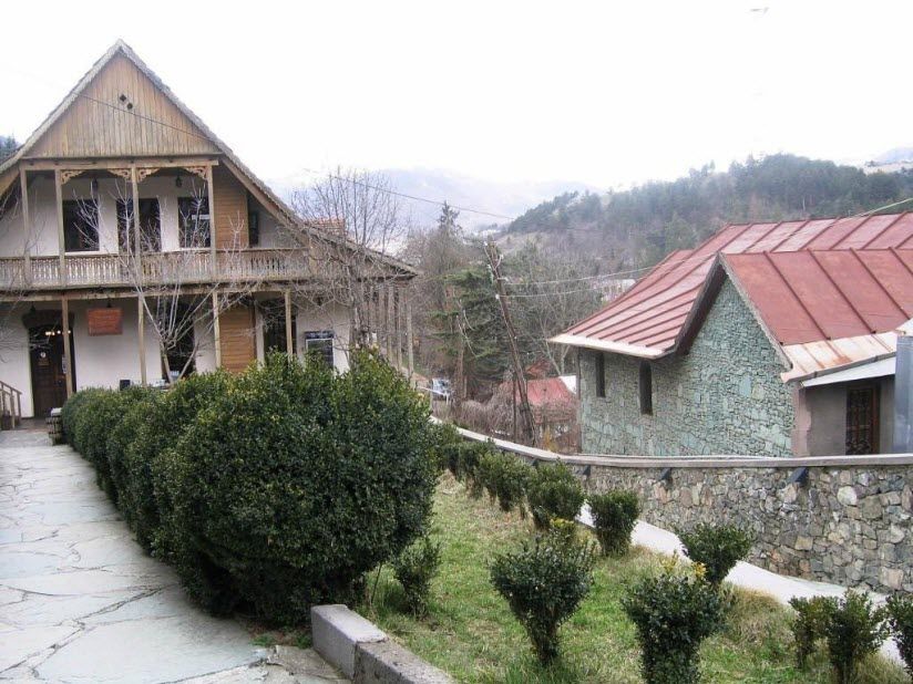 Улица Шарамбеян